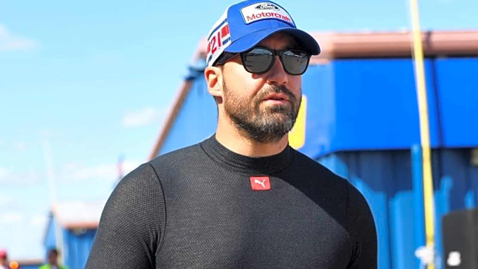 Casey Mears Spins Due to a Right Rear Tire Issue in Stage 1 of the Coke Zero Sugar 400