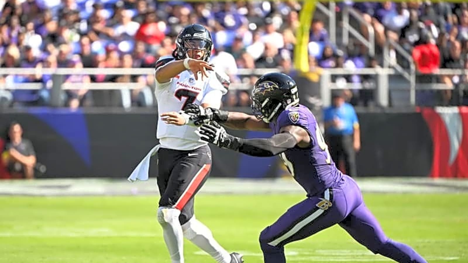 Linebacker Odafe Oweh Traded To the Los Angeles Chargers