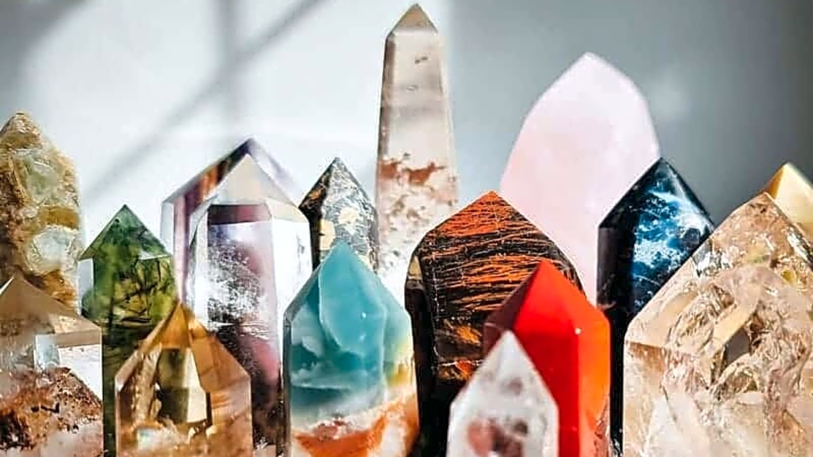 Gemini Season 2025 Crystal Guide for Each Zodiac Sign Yardbarker
