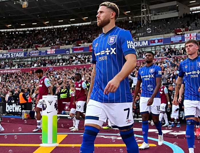 Ipswich and Hull go down, though