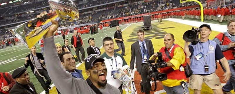 Packers great left off ESPN&#39;s All-Quarter Century team in baffling decision, and it wasn’t the player most expected to be omitted
