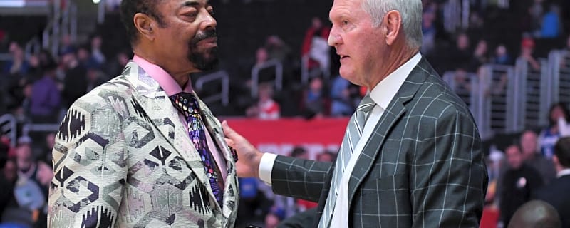 Clyde Frazier Compares NBA Team To Iran During Broadcast