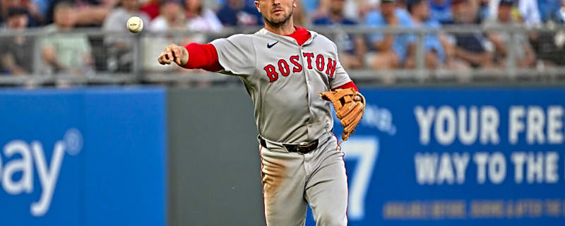Red Sox Could Cut Ties With Veteran Reliever to Keep Alex Bregman