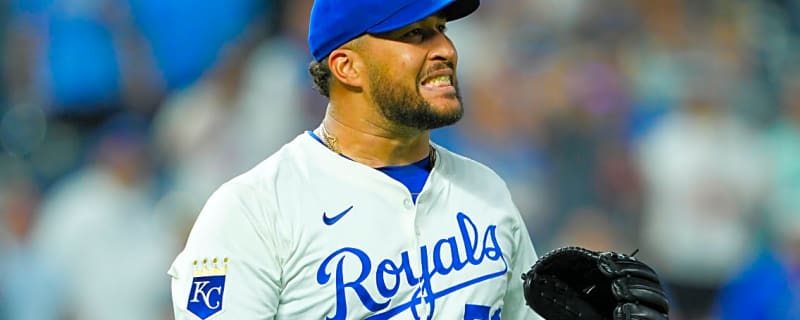Royals’ J.J. Picollo Shares Carlos Estevez Injury Update Before Twins Game