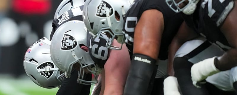 Everyone’s in on the Raiders except Jermod McCoy’s knee