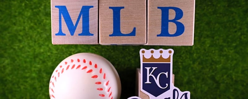 Royals’ 38-Year-Old Pro Pukes Mid-Game as Marlins Broadcast Delivers Ironic Moment