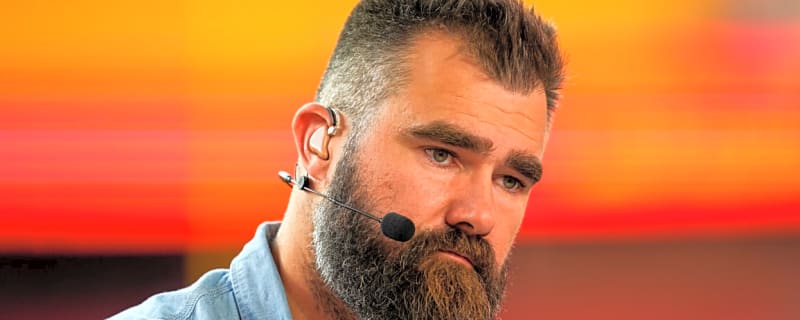 Travis Kelce Reacts to Jason Kelce&#39;s Immediate Move After Chiefs Game