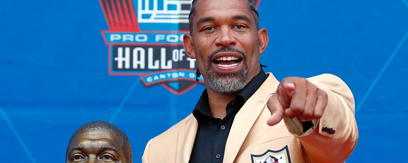 Carolina Panthers top 30 all-time greatest players: No. 1 (Julius Peppers)