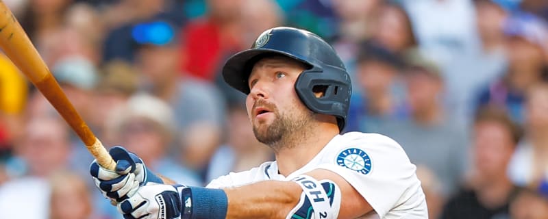Cal Raleigh eyes legends after hitting 50th home run of season