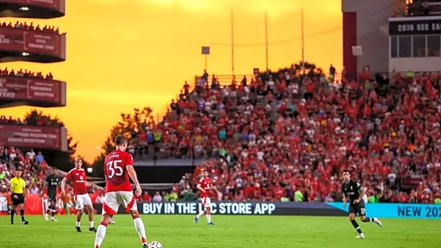 Cole Palmer Not Enjoying London Life? Manchester Clubs Put On Alert