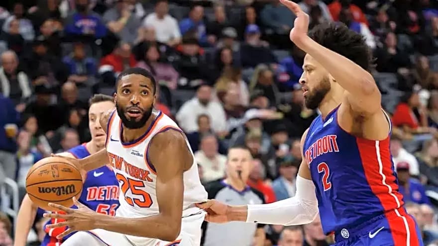 Bridges disappears late as Knicks search for answers in Game 3 loss