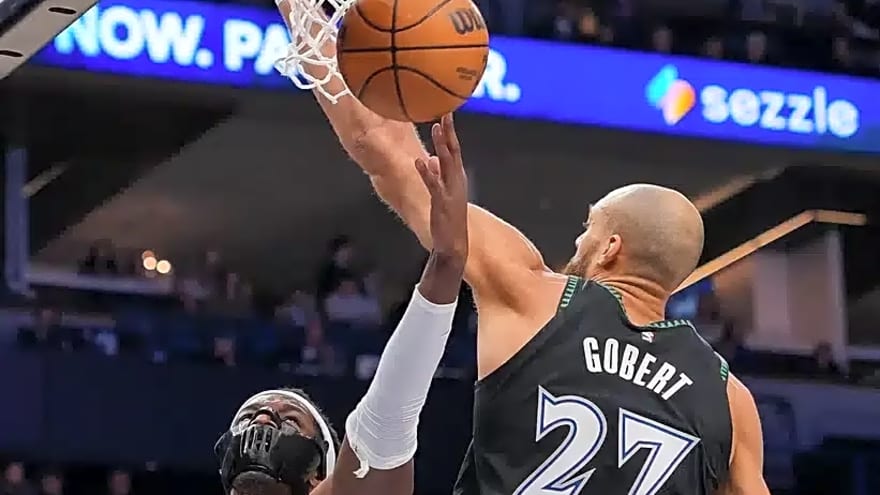 Hawks Silence the Bucks 131-113, Win Fifth Straight to Climb Above .500