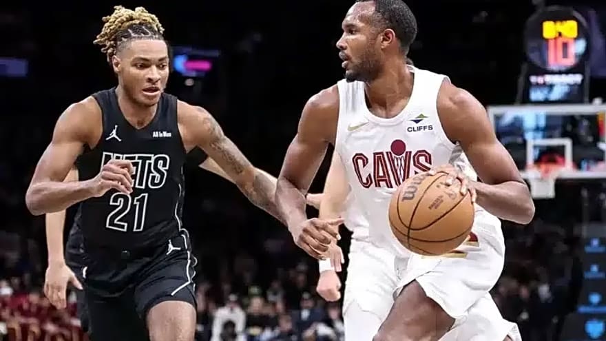 Cavaliers Hold Off Bulls in Chicago After Big Lead Nearly Slips Away 115-110