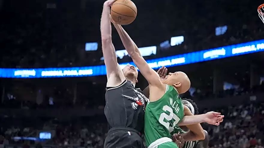 Ingram, Barnes Power Raptors Past Heat to Snap Losing Streak 106-96