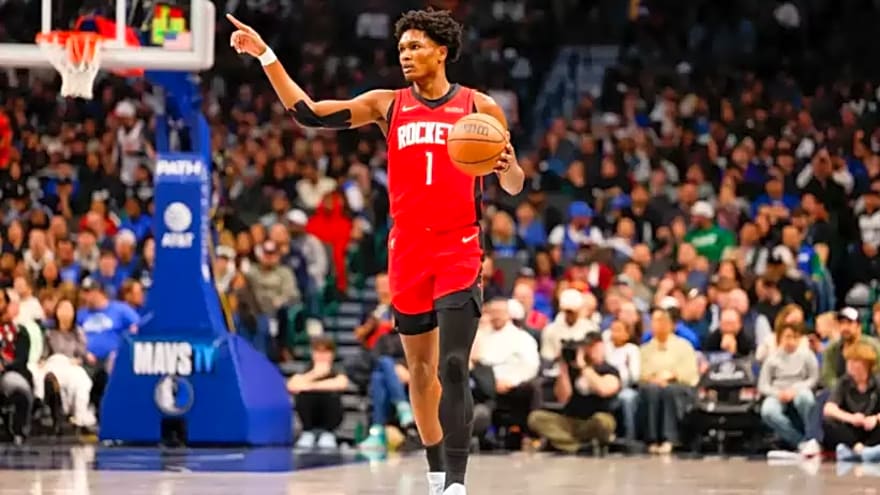 Rockets Spoil the Party: Houston Dominates Lakers on Christmas Day 119-96