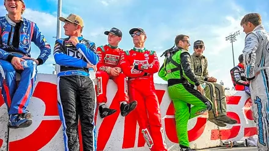 SoundGear 125 Thriller: Kevin Harvick Outruns Son Keelan at Tucson