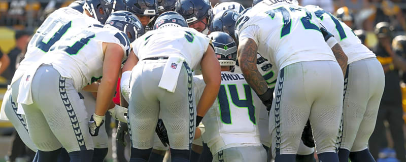 Seahawks Announce Offensive Lineup Change Before Cardinals Game