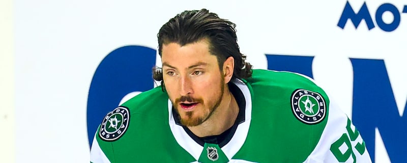 Stars sign former first-round pick to four-year extension