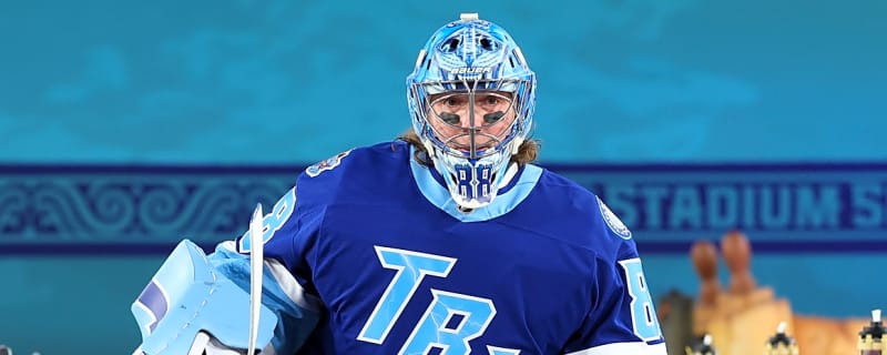 Andrei Vasilevskiy, Jeremy Swayman have rare goalie fight