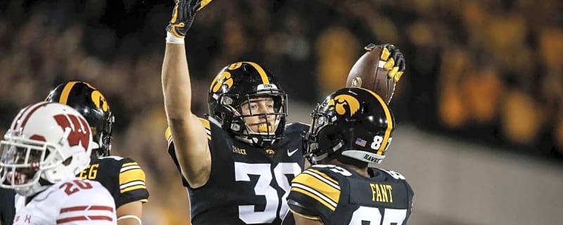 Minnesota Vikings can reclaim throne of having NFLs best third tight end by signing released college teammate of T.J. Hockenson