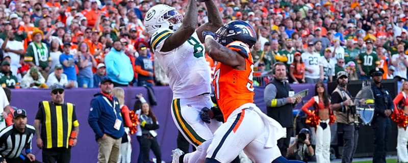 Pro Bowler fights to stay on the field as the Packers endure injury hell heading into the Bears game