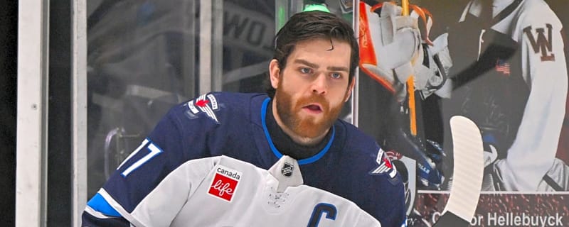 Winnipeg Jets&#39; Adam Lowry Gets Snubbed and Disrespected by the NHL Writers Association