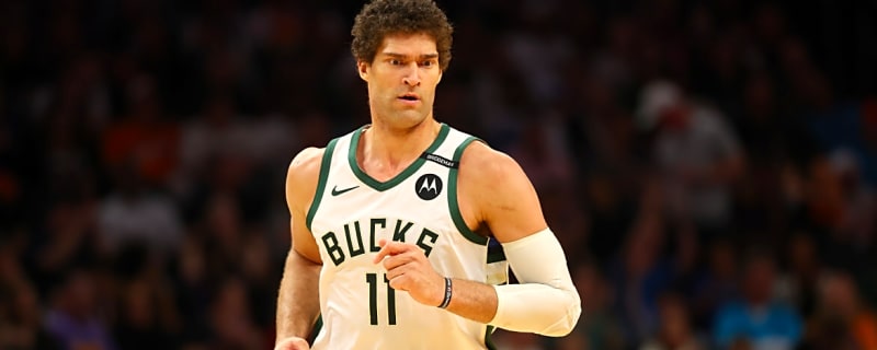 Bucks Send Final Message to Brook Lopez After His Departure to Clippers