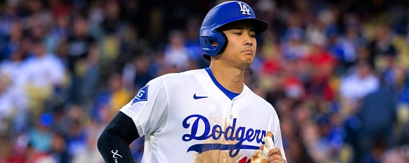 Dodgers Manager Drops Health Update on Shohei Ohtani as He Appears in Pain After Serious Hit to Elbow