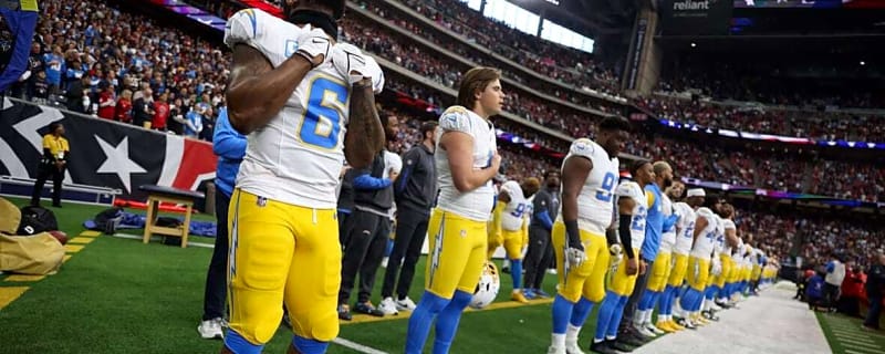 Los Angeles Chargers Will Be Without 2 Key Defensive Players Against Raiders On Monday Night