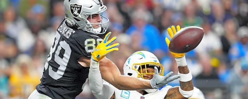 Chargers’ Defense Is Missing 3 Key Defenders, Must Now Contain Raiders’ Top TE in Primetime