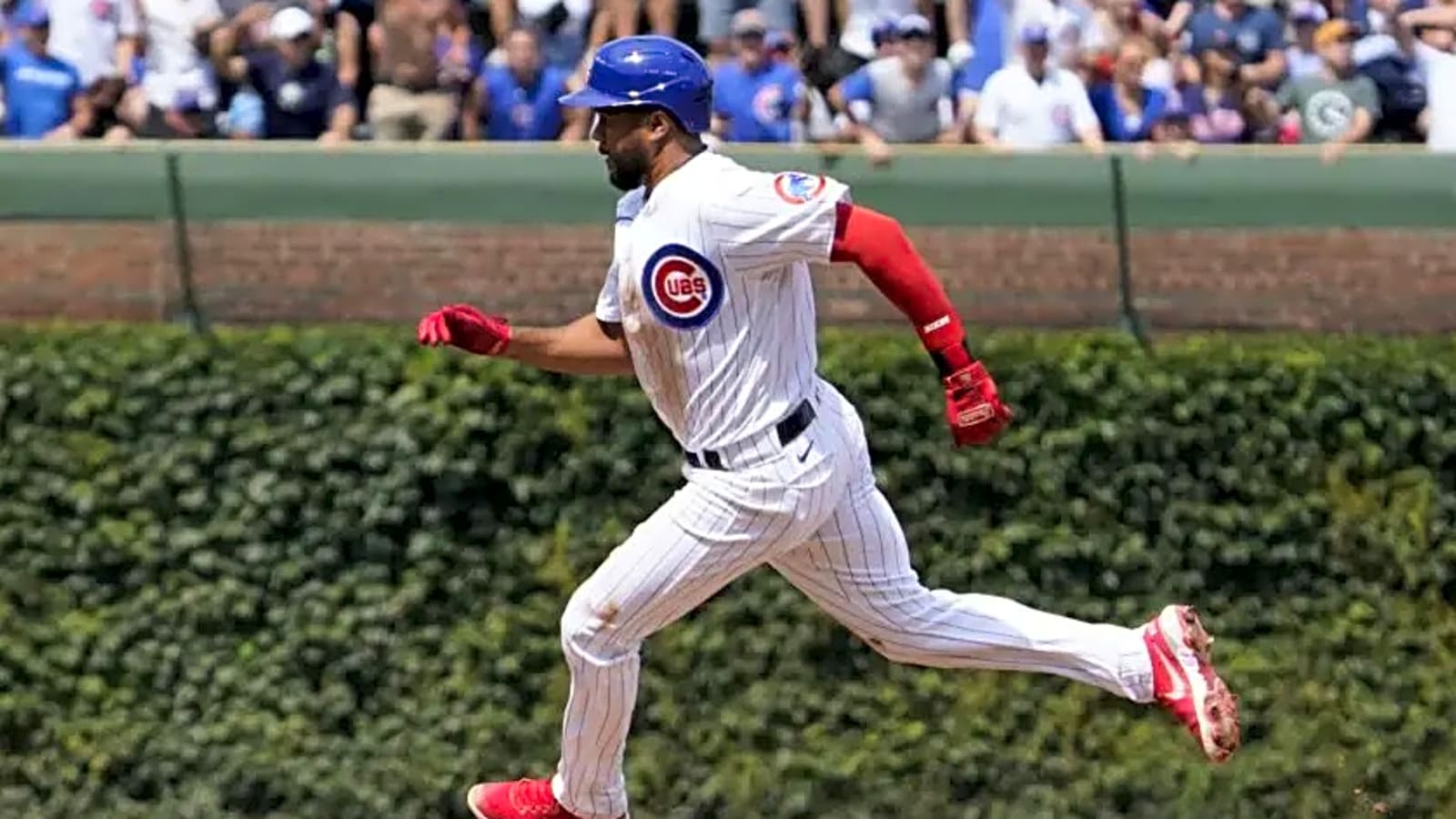 Milwaukee Brewers Should Stay Far Away from Once Productive 3rd Baseman Just DFA’d by Reds
