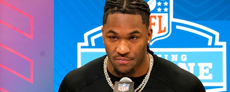 Bears Issue Epic Response to Mizzou WR Luther Burden III&#39;s Late Night Post