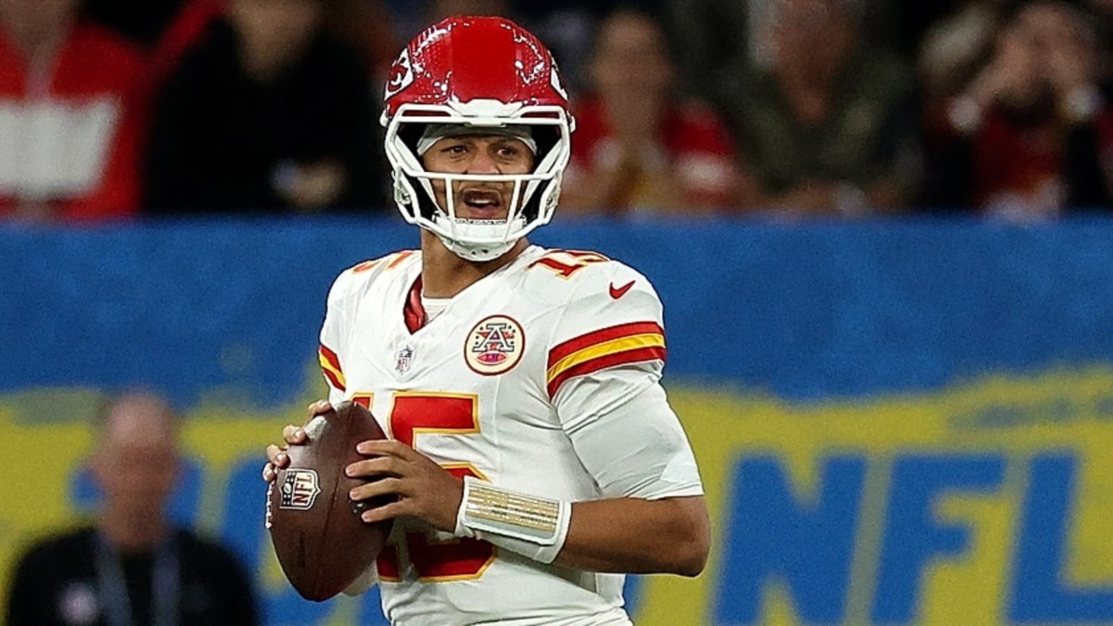Top-Earning Mahomes Faces Crucial Chiefs Test