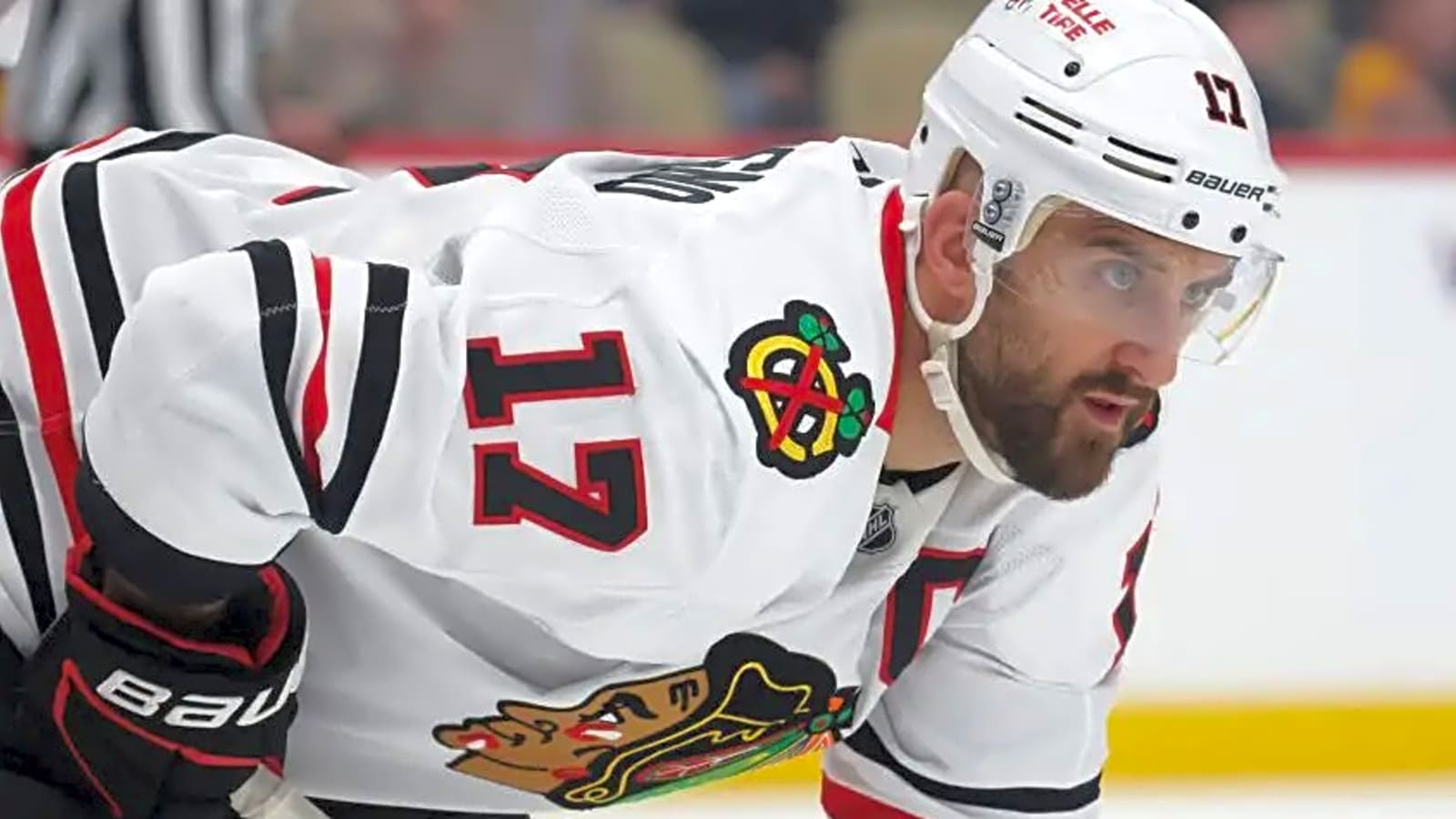 Chicago Blackhawks captain Nick Foligno returns to team after family health scare