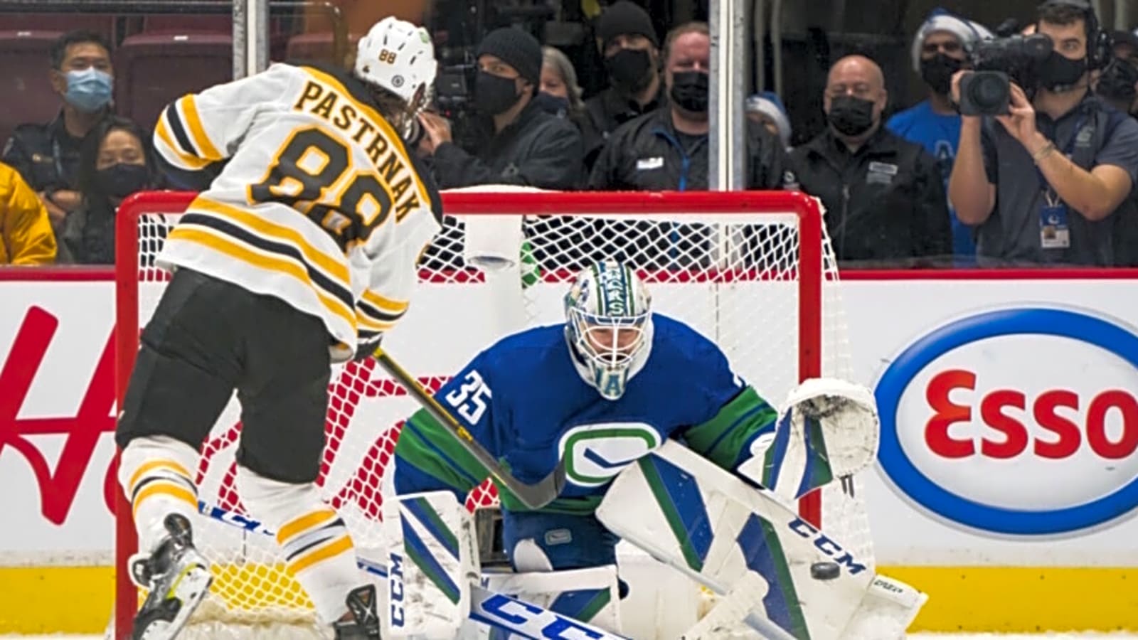 NHL Injuries: Boston Bruins forward David Pastrnak not yet skating
