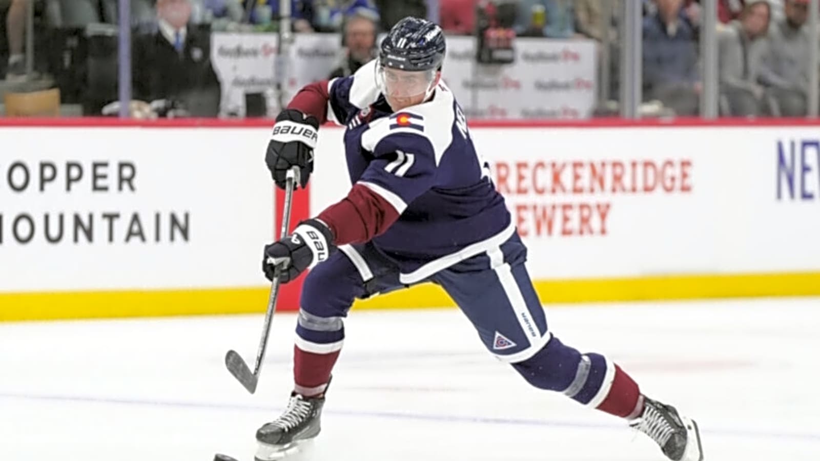 Brock Nelson signs extension with Colorado Avalanche