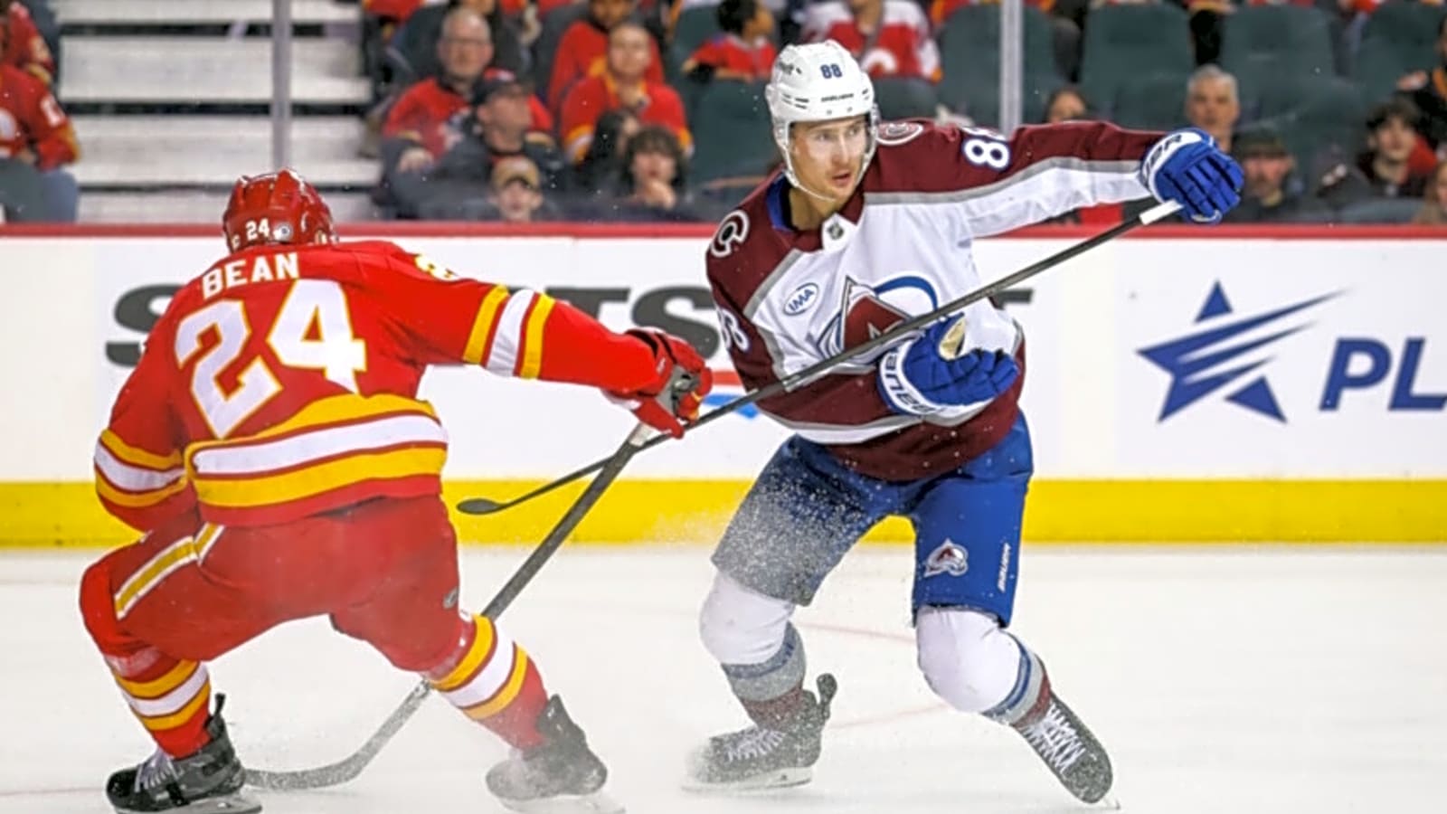Martin Necas, Colorado Avalanche have held some extension talks