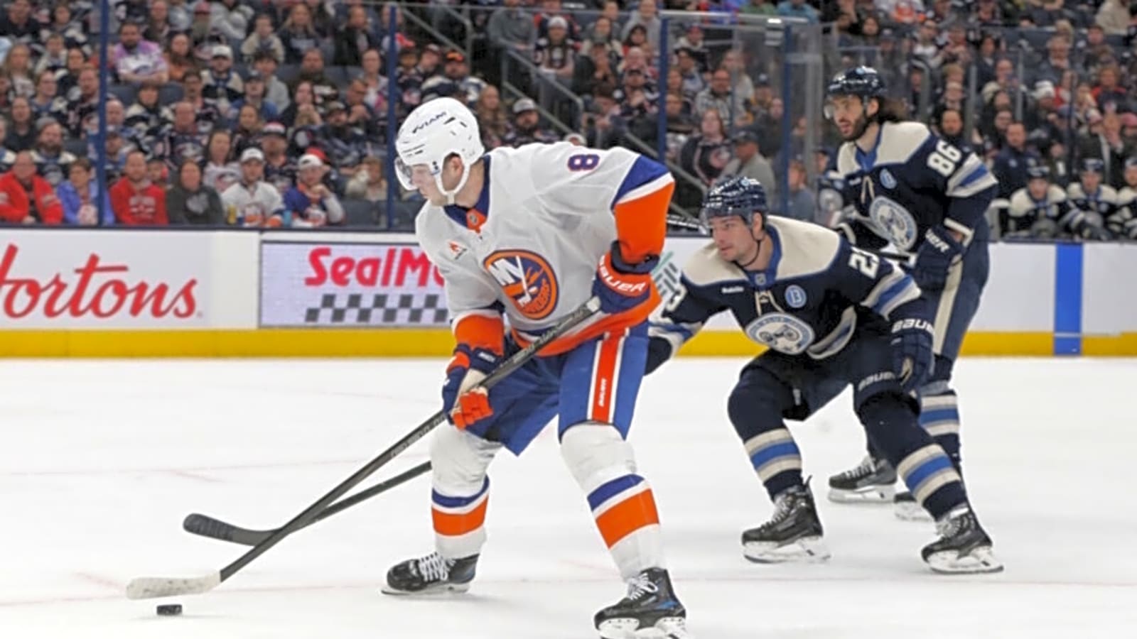 Was the Columbus Blue Jackets' offer for Noah Dobson better than the Canadiens?