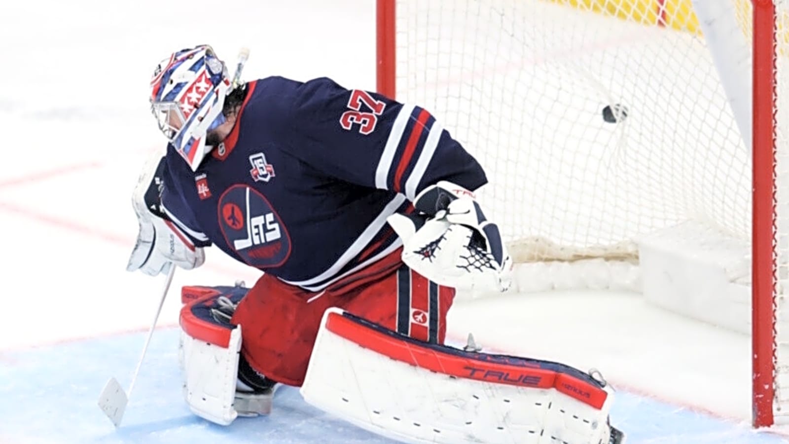 Connor Hellebuyck Goes Public With His Trade Request