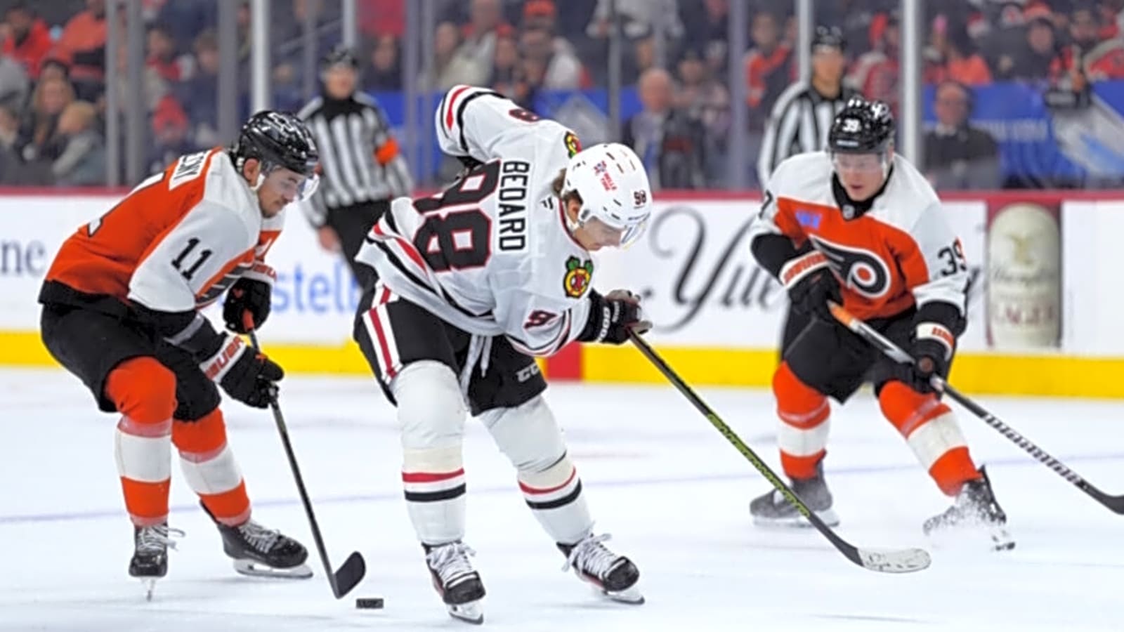 Chicago Blackhawks should be aggressive with their projected cap space