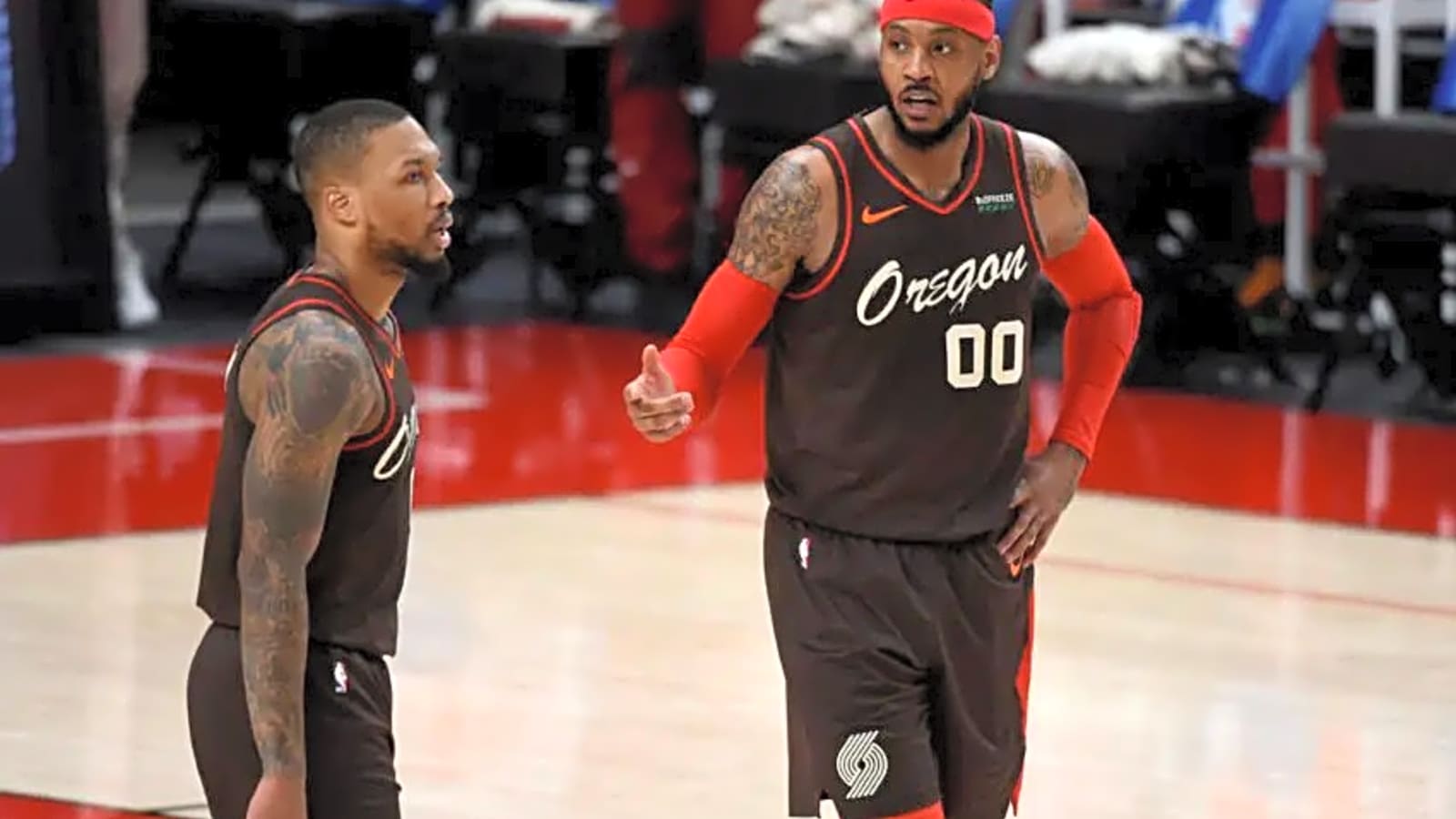 Milwaukee Bucks: Damian Lillard Makes Jubilant Social Media Post on Trail Blazers Reunion, Welcomed by ’90s NBA Great