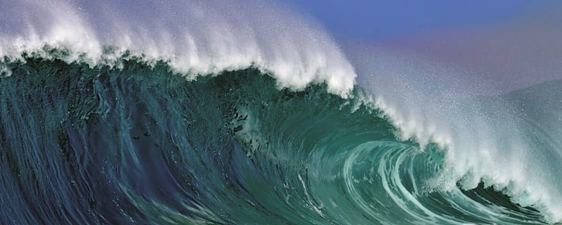 50-Foot Waves Headed for Hawaii: ‘Extremely Dangerous Conditions’ (Video)