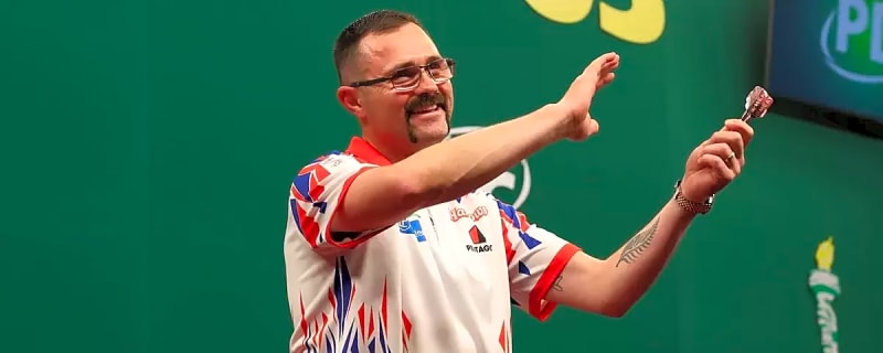 'I did 12 hour days roofing': Damon Heta ready to take on hectic Premier League Darts with no burnout fears