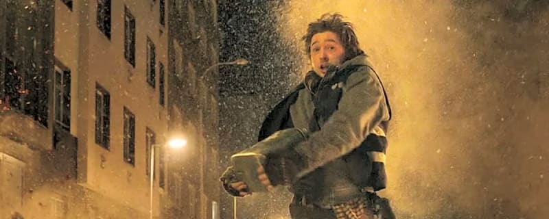 'Resident Evil' clip proves it's raining zombies