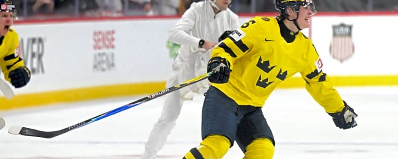 Chicago Blackhawks add star winger in The Athletic’s most recent NHL mock draft