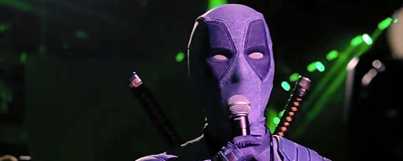 Ryan Reynolds attended Comic-Con in a denim Deadpool suit