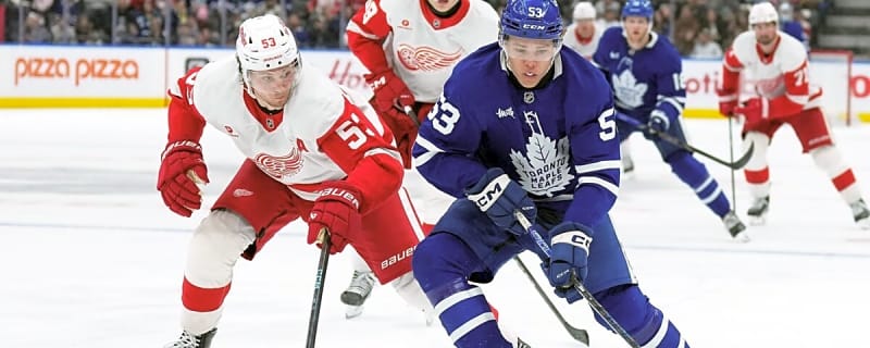 Maple Leafs Still Struggling to Find Auston Matthews a Right Winger