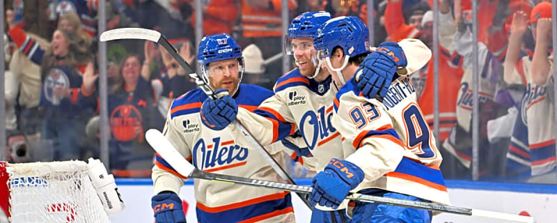 4 Takeaways From Oilers’ 4-1 Win Against Blackhawks