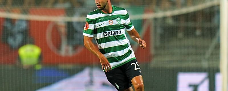 Report: Liverpool speed up efforts to beat Man United to €80m transfer