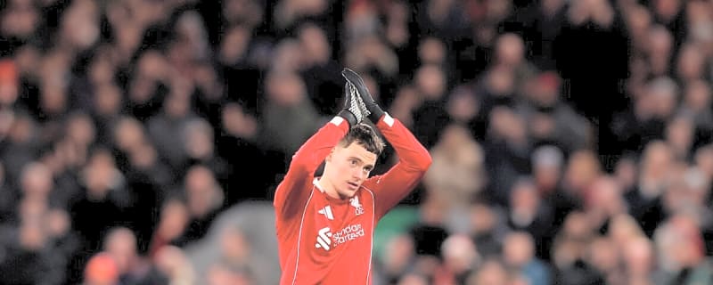 'Shocking' – Liverpool star singled out for criticism after goalless first half vs Leeds